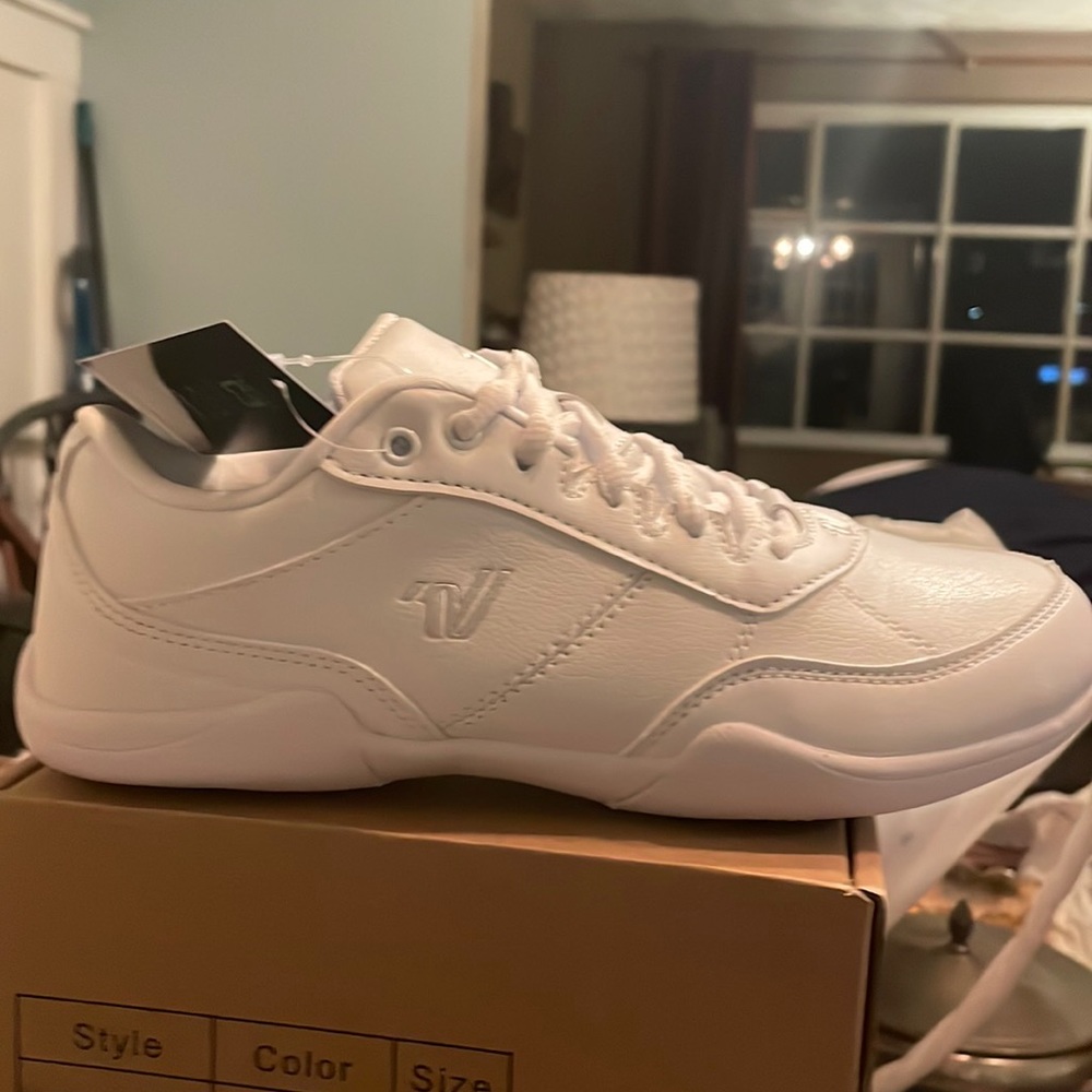COPY - VARSITY CHEERLEADER 3 CHEER SHOES